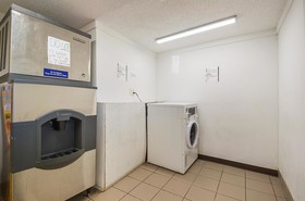 Motel 6 Bloomington