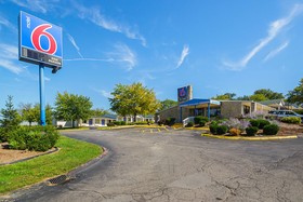 Motel 6 Bloomington