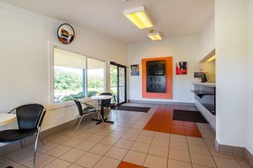 Motel 6 Bloomington