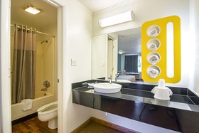 Motel 6 Bloomington