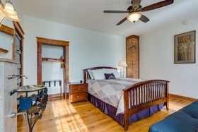 Persimmon Inn