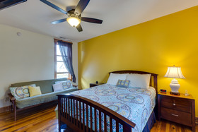Persimmon Inn