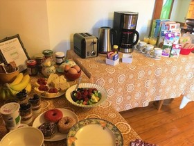 Persimmon Inn