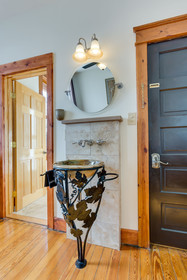 Persimmon Inn