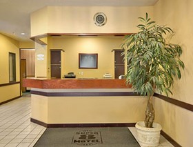 Super 8 by Wyndham Bloomington
