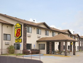 Super 8 by Wyndham Bloomington