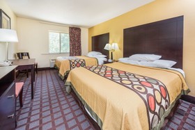 Super 8 by Wyndham Bloomington