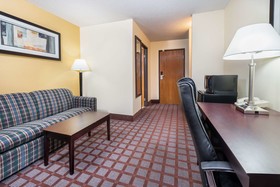 Super 8 by Wyndham Bloomington