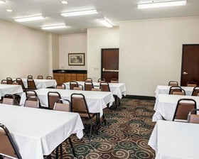 Comfort Suites Brownsburg