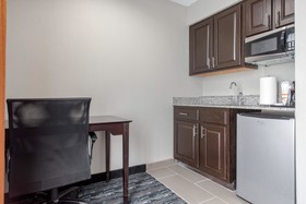 Quality Inn & Suites Brownsburg - Indianapolis West