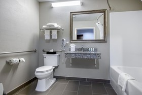 Quality Inn & Suites Brownsburg - Indianapolis West