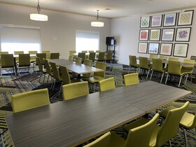 Holiday Inn Express Hotel & Suites Indianapolis North - Carmel