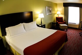 Holiday Inn Express Hotel & Suites Indianapolis North - Carmel