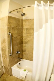 Holiday Inn Express Hotel & Suites Indianapolis North - Carmel