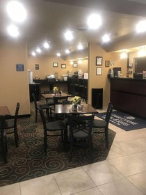 Cobblestone Hotel & Suites - Charlestown