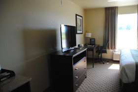 Cobblestone Hotel & Suites - Charlestown
