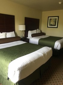 Cobblestone Hotel & Suites - Charlestown