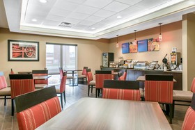 Comfort Inn & Suites Porter Near Indiana Dunes