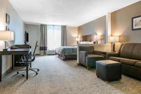Comfort Inn & Suites Porter Near Indiana Dunes