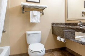 Comfort Inn & Suites Porter Near Indiana Dunes