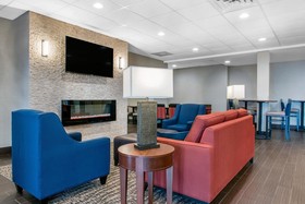 Comfort Inn & Suites Porter Near Indiana Dunes