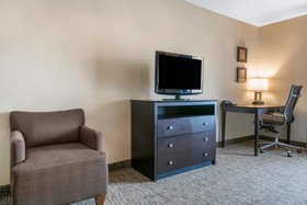 Comfort Inn & Suites Porter Near Indiana Dunes