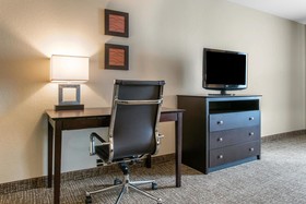 Comfort Inn & Suites Porter Near Indiana Dunes