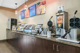 Comfort Inn & Suites Porter Near Indiana Dunes