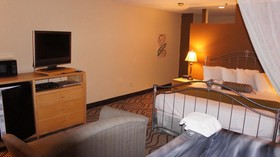 WaterBird Lakeside Inn