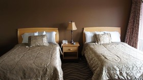 WaterBird Lakeside Inn