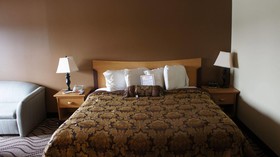 WaterBird Lakeside Inn