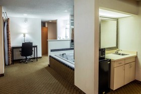 Quality Inn Columbia City
