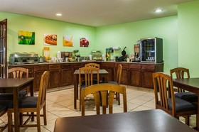Quality Inn Columbia City