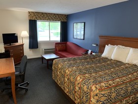Days Inn by Wyndham Columbus IN