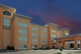 La Quinta Inn & Suites by Wyndham Columbus - Edinburgh