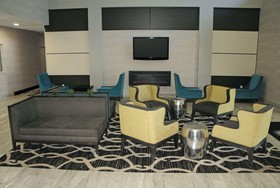 La Quinta Inn & Suites by Wyndham Columbus - Edinburgh