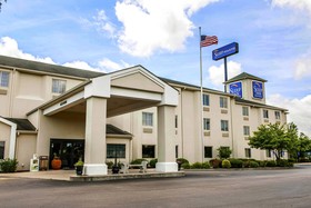 Sleep Inn & Suites Lakeside