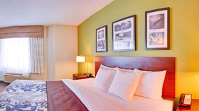 Sleep Inn & Suites Lakeside