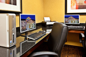 Holiday Inn Express Hotel & Suites Crawfordsville