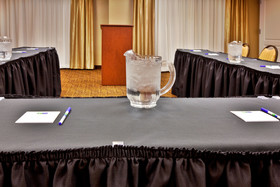 Holiday Inn Express Hotel & Suites Crawfordsville