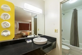 Motel 6 Crawfordsville