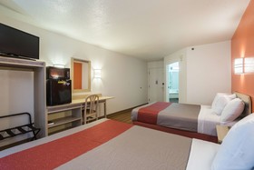 Motel 6 Dale
