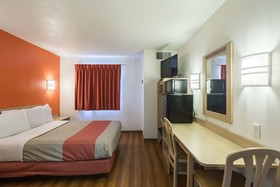 Motel 6 Dale