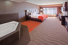 Holiday Inn Express & Suites Columbus Edinburgh