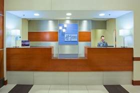 Holiday Inn Express & Suites Columbus Edinburgh