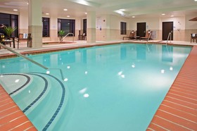 Holiday Inn Express & Suites Columbus Edinburgh