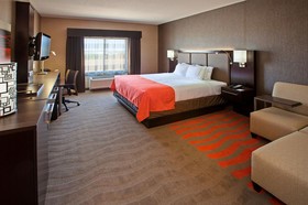 Holiday Inn Express & Suites Columbus Edinburgh