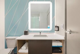 Avid Hotel Elkhart North
