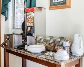 Econo Lodge Elkhart