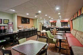 Hampton Inn Elkhart